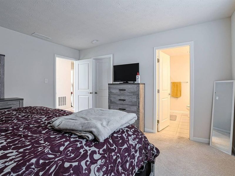 320 Chevington Chase , Tipp City, OH 45371 Photo 22