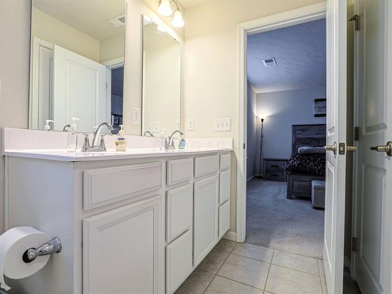 320 Chevington Chase , Tipp City, OH 45371 Photo 25