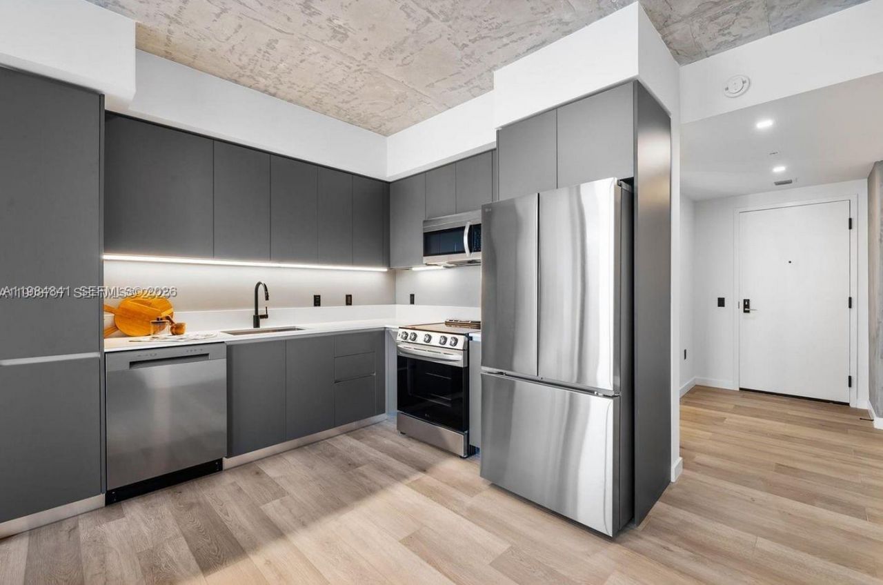 307 SW 5th St, Unit S2, Fort Lauderdale, FL 33315 Photo
