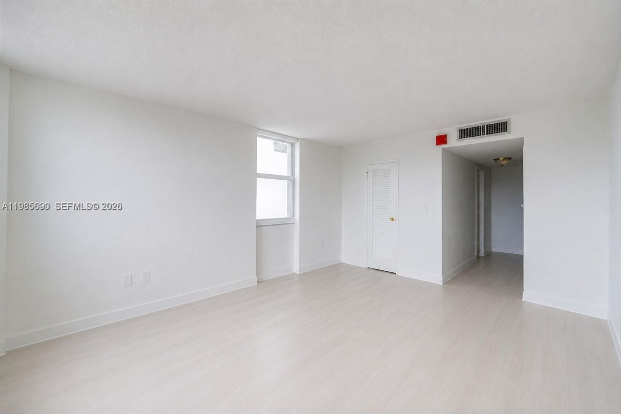1865 N 79th St Cswy, Unit 5H, North Bay Village, FL 33141 Photo