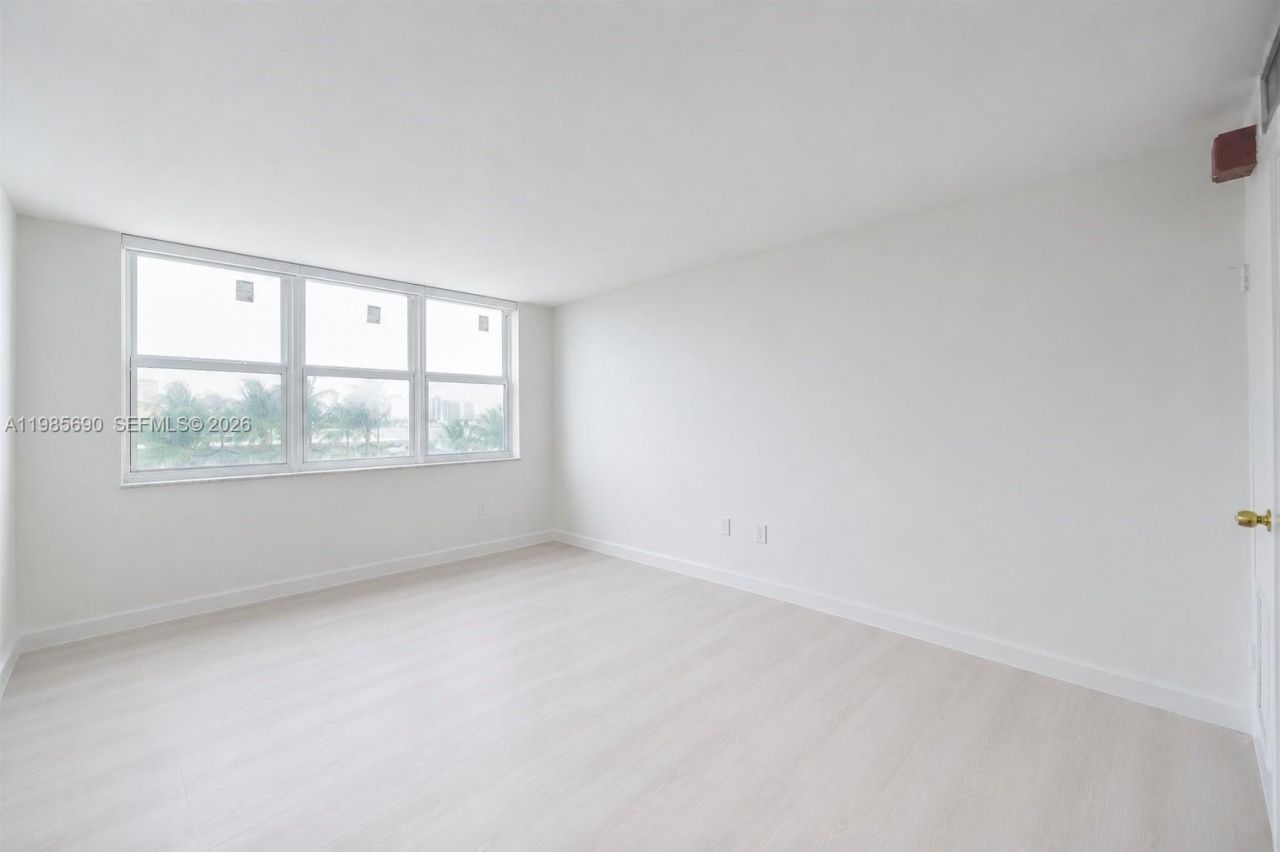 1865 N 79th St Cswy, Unit 5H, North Bay Village, FL 33141 Photo