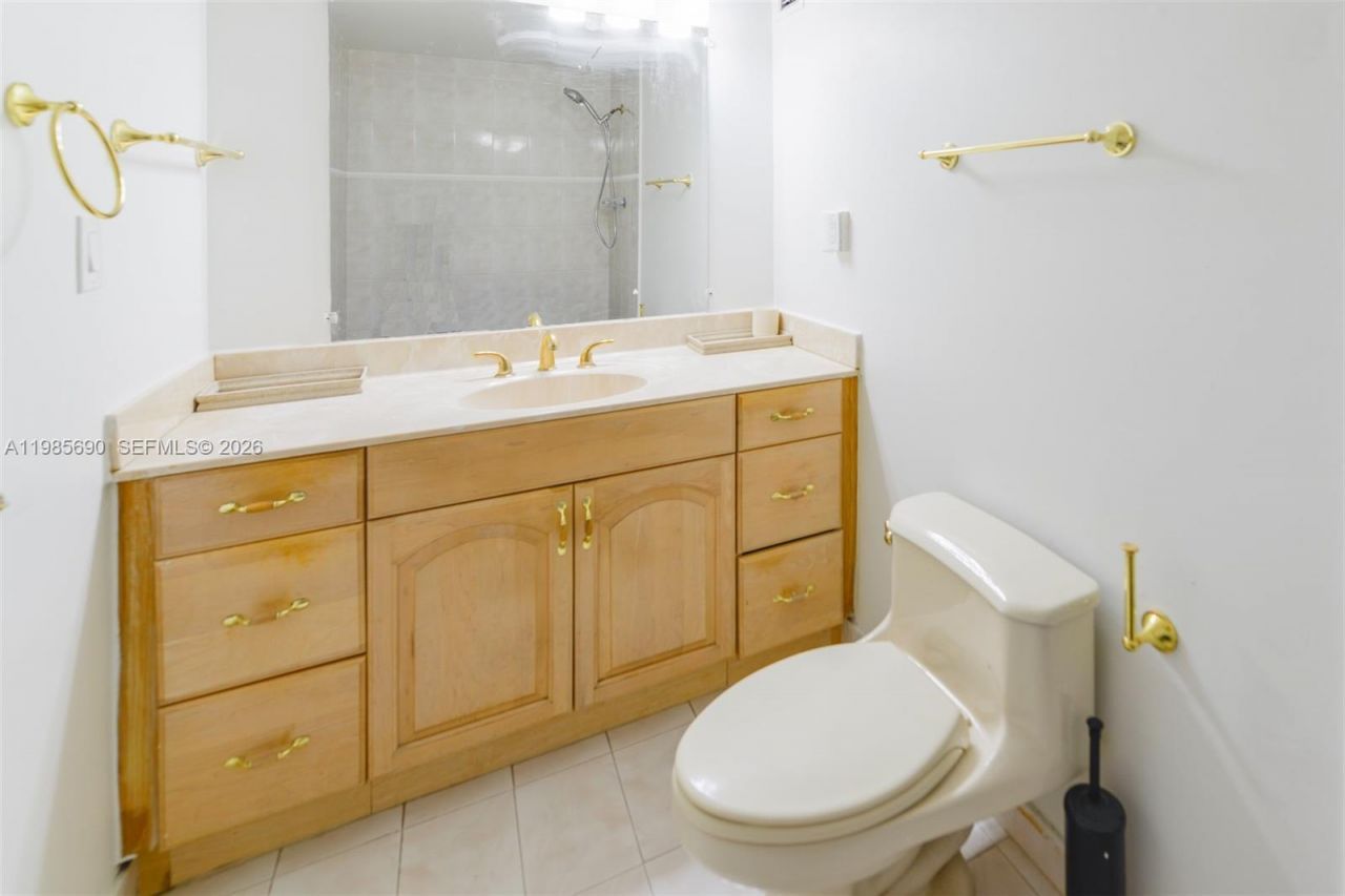 1865 N 79th St Cswy, Unit 5H, North Bay Village, FL 33141 Photo