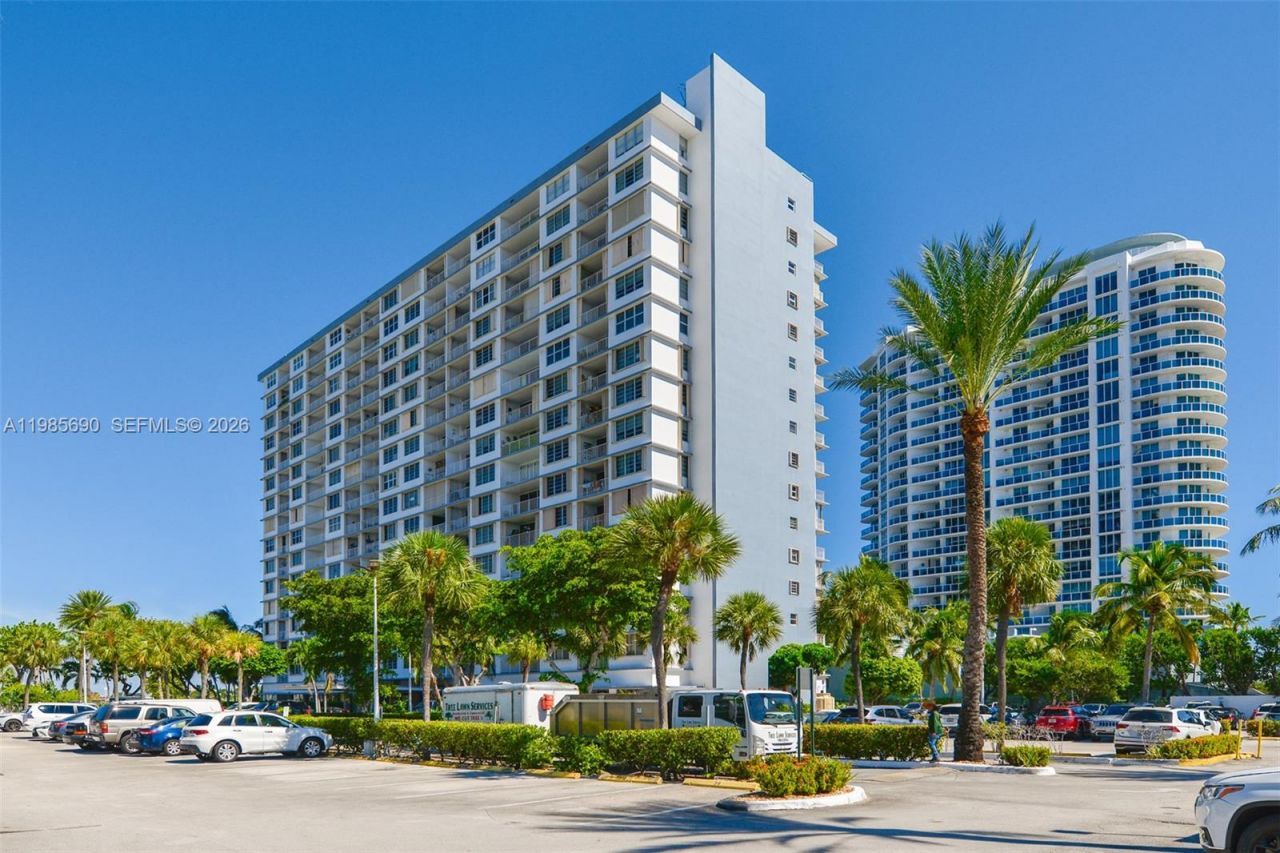 1865 N 79th St Cswy, Unit 5H, North Bay Village, FL 33141 Photo