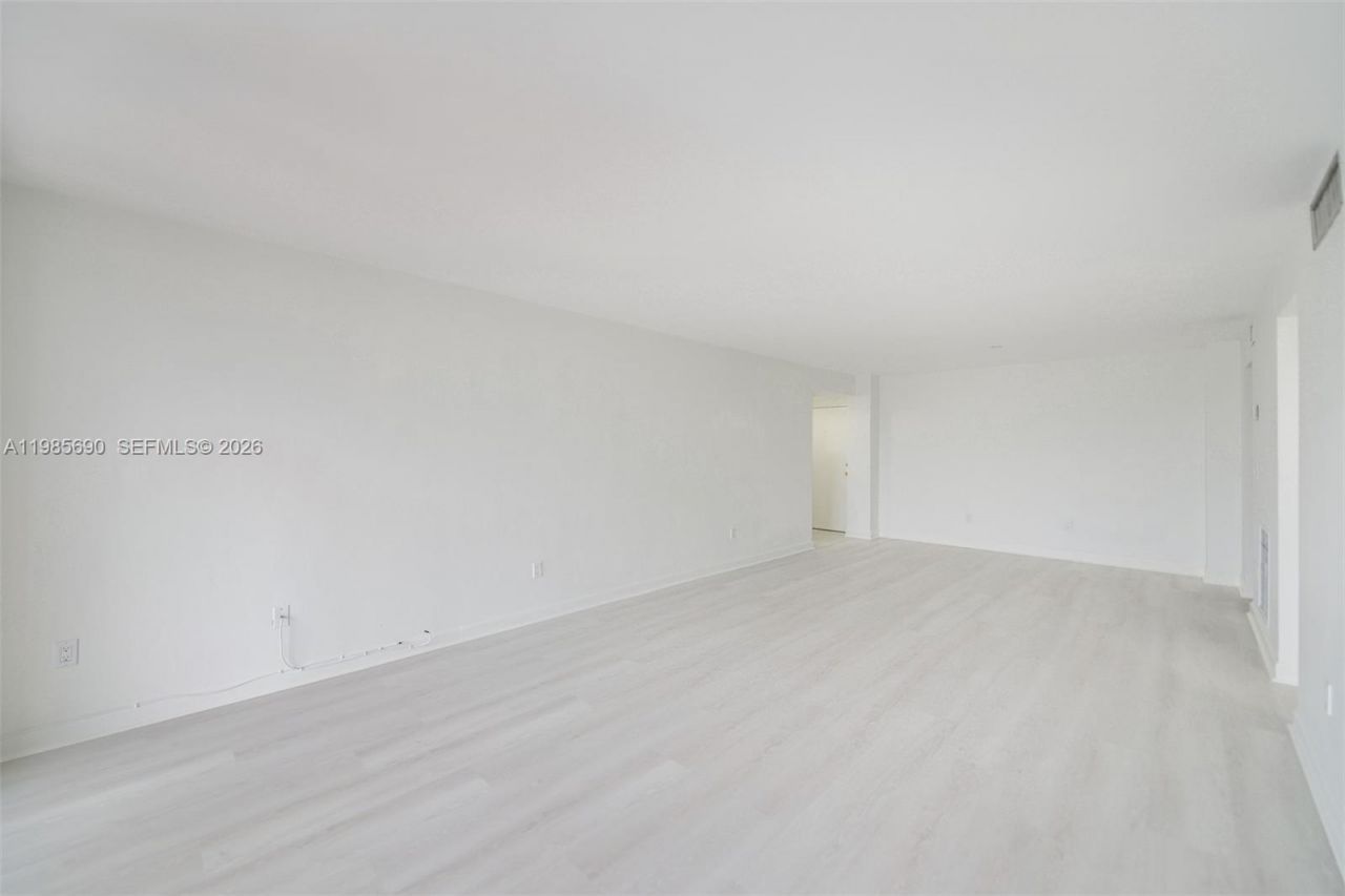 1865 N 79th St Cswy, Unit 5H, North Bay Village, FL 33141 Photo