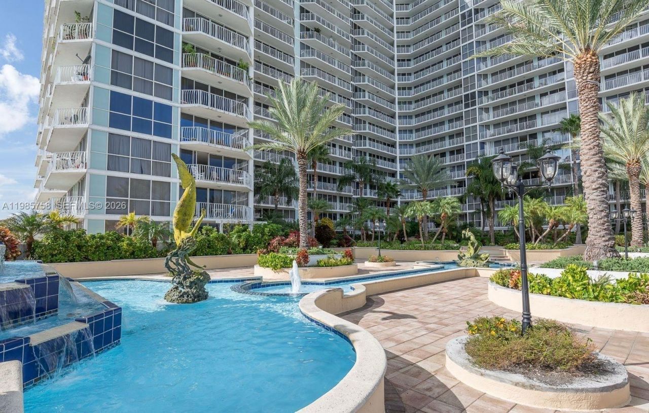 7601 E Treasure Dr , Unit 910, North Bay Village, FL 33141 Photo