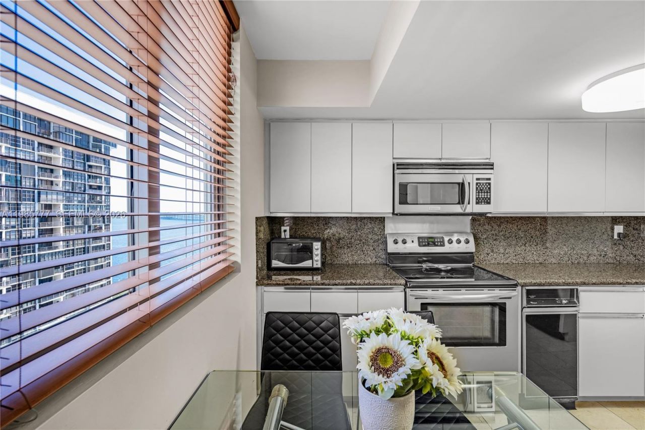 2025 Brickell Ave , Unit 1703, Miami, FL 33129 Photo