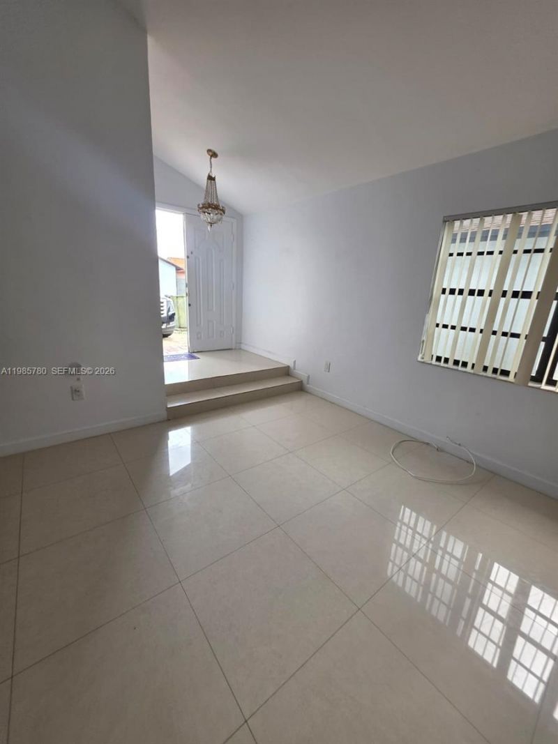 710 SW 99th Ct Cir, Miami, FL 33174 Photo