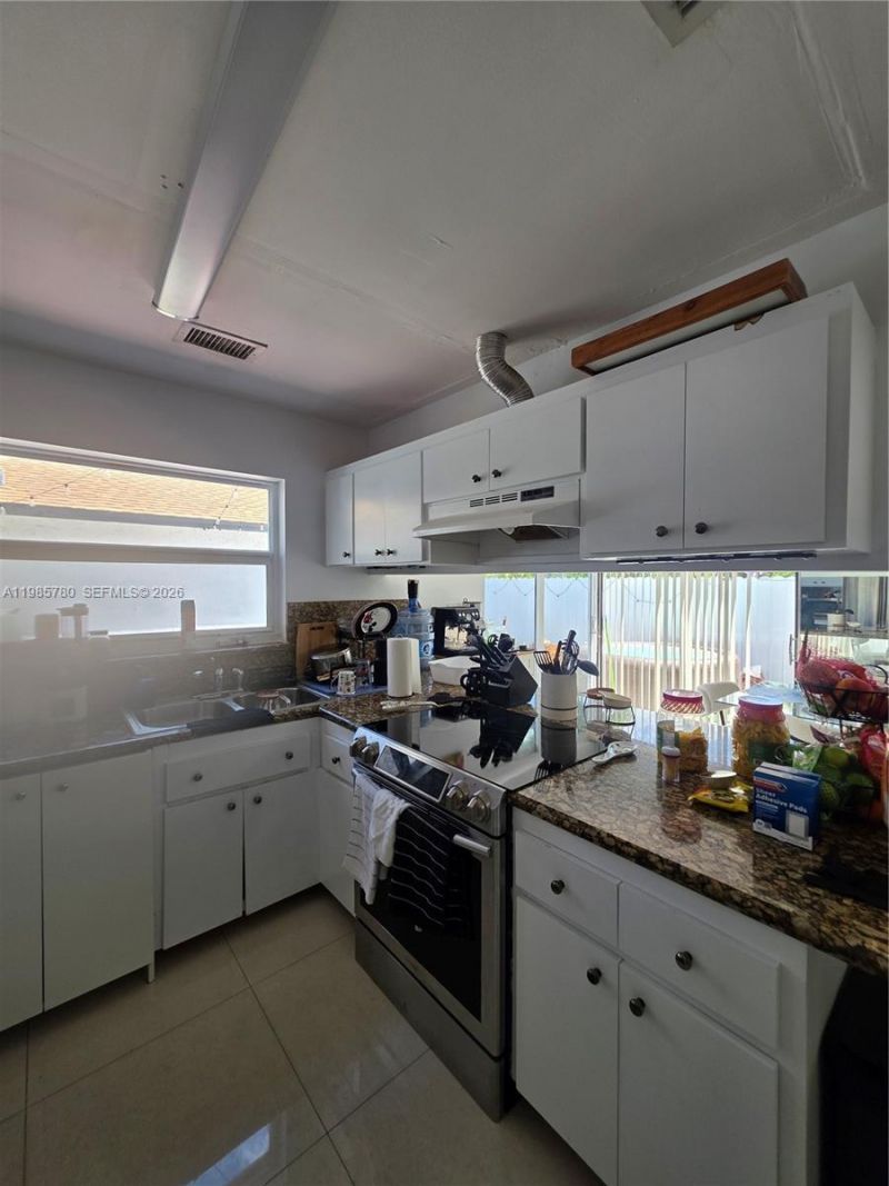 710 SW 99th Ct Cir, Miami, FL 33174 Photo