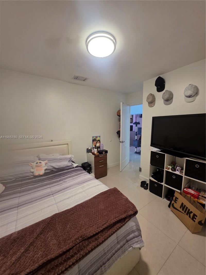 710 SW 99th Ct Cir, Miami, FL 33174 Photo