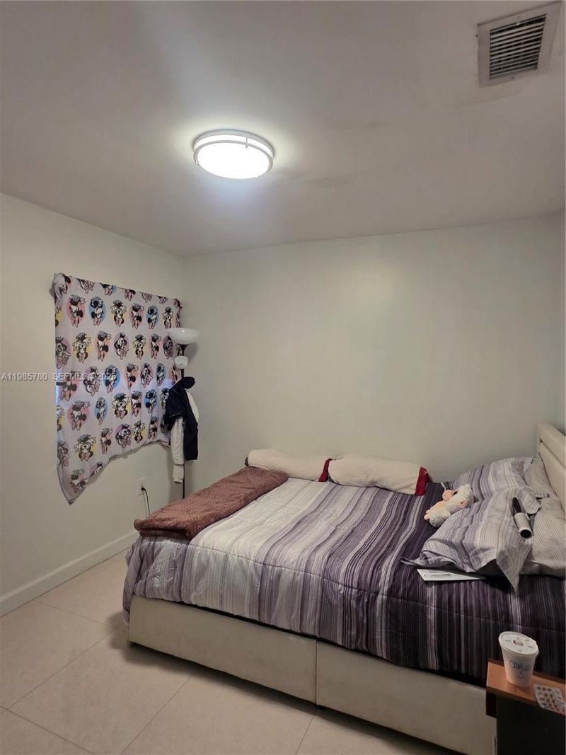 710 SW 99th Ct Cir, Miami, FL 33174 Photo