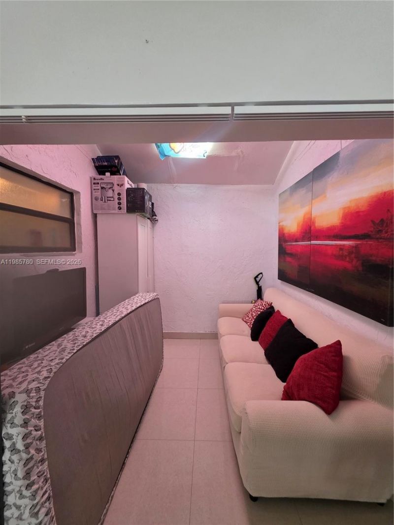 710 SW 99th Ct Cir, Miami, FL 33174 Photo