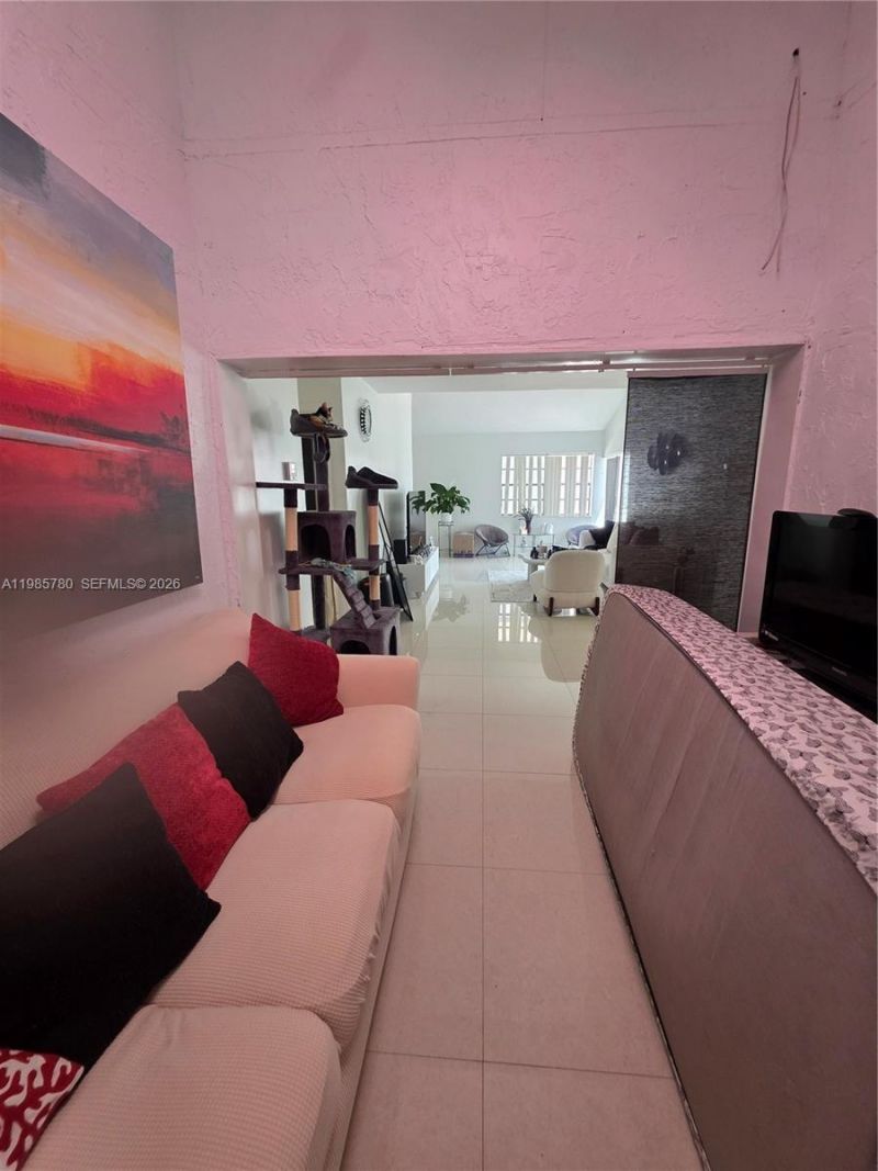 710 SW 99th Ct Cir, Miami, FL 33174 Photo