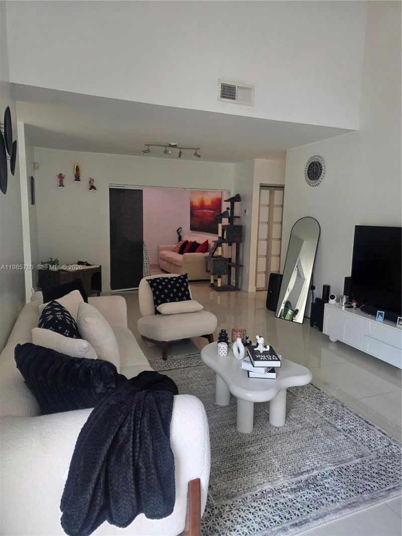 710 SW 99th Ct Cir, Miami, FL 33174 Photo