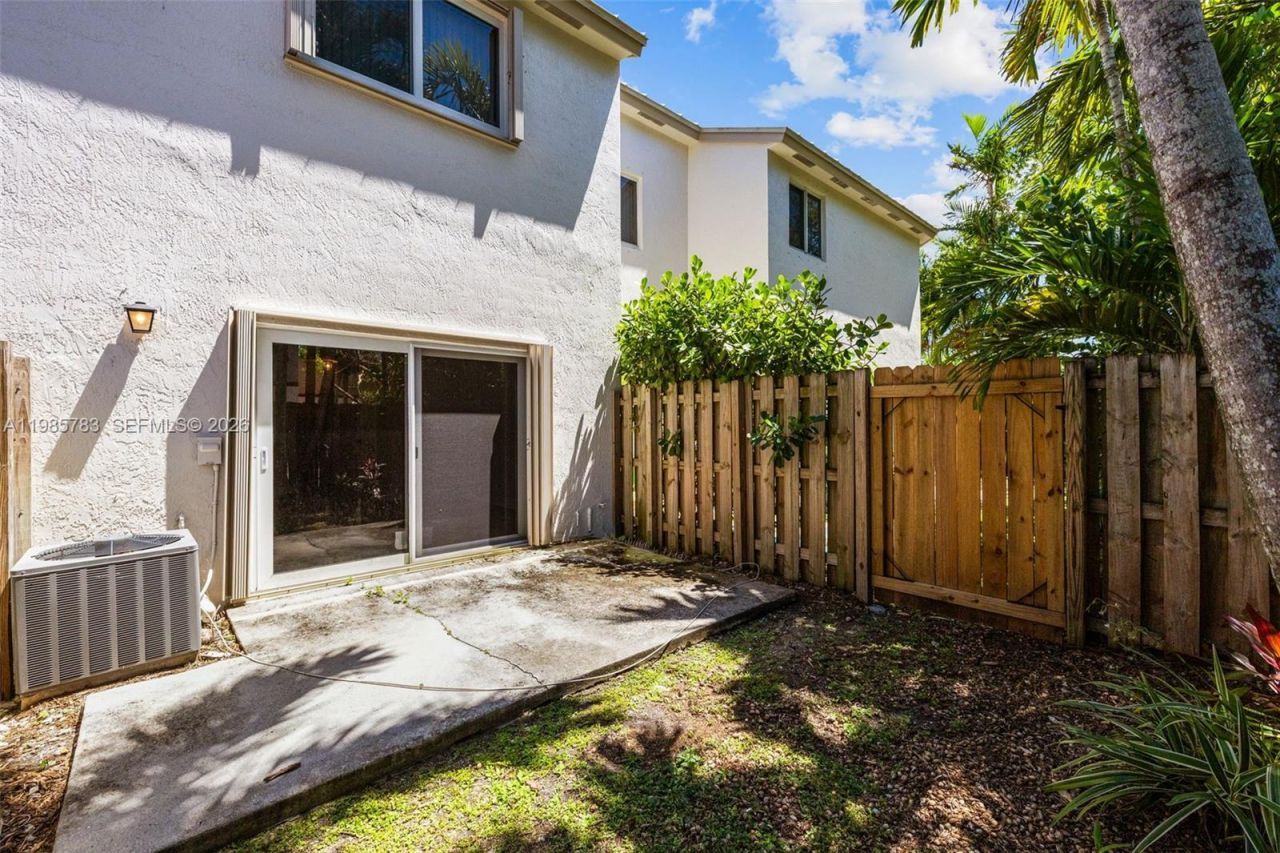 15750 SW 92nd Ave, Unit 29C, Palmetto Bay, FL 33157 Photo