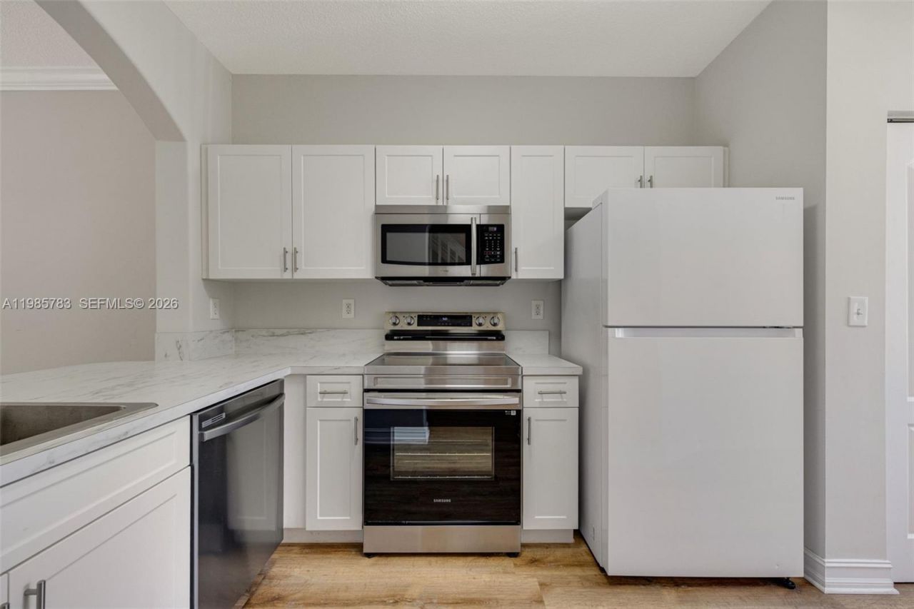 15750 SW 92nd Ave, Unit 29C, Palmetto Bay, FL 33157 Photo