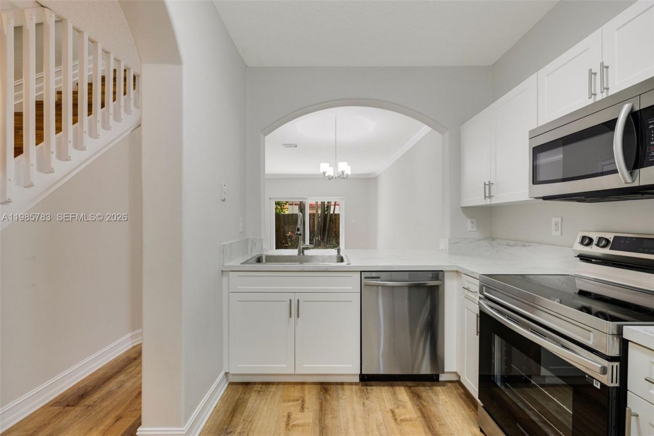 15750 SW 92nd Ave, Unit 29C, Palmetto Bay, FL 33157 Photo