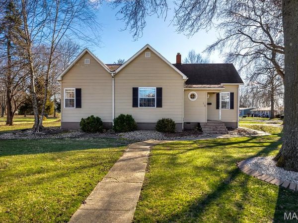 518 S Madison Street, Staunton, IL 62088