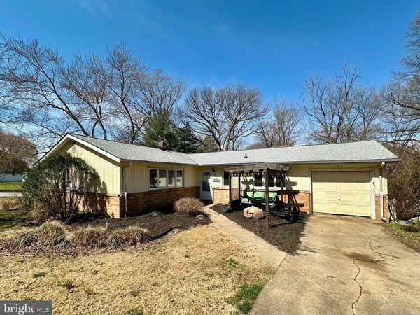 28 WORRAL COURT, NEWARK, DE 19711