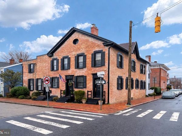 31 COLLEGE AVENUE, ANNAPOLIS, MD 21401