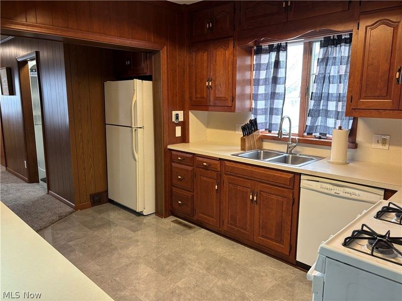 120 Prospect Street, Dover, OH 44622 Photo 13