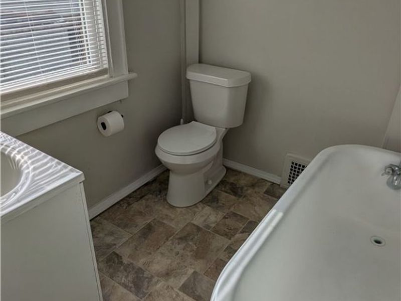 2248 East Avenue, Akron, OH 44314 Photo 36