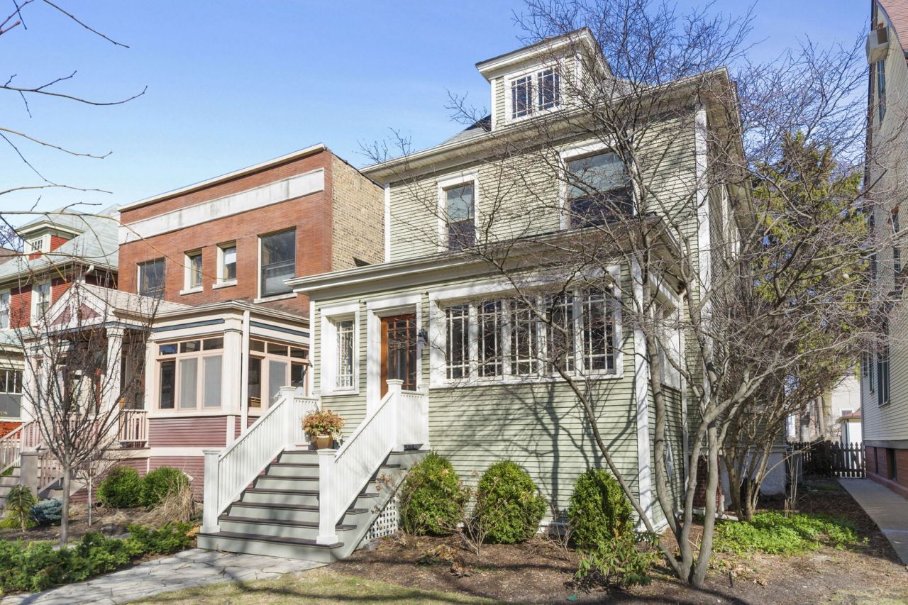 5231 N Lakewood Avenue, Chicago, IL 60640 Main Photo