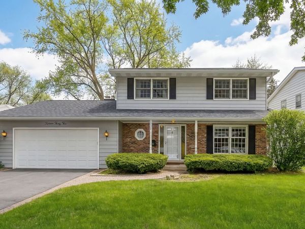 1532 Swallow Street, Naperville, IL 60565