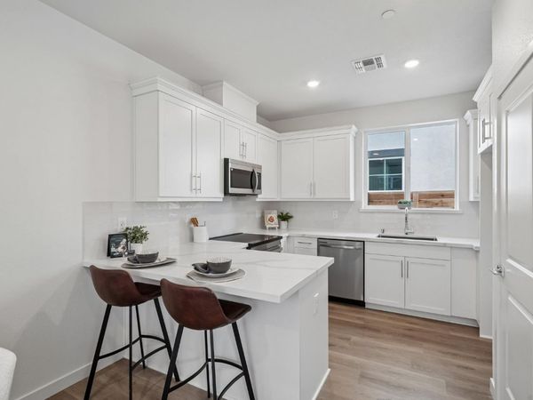 6441 Ventris Walk, Sacramento, CA 95823