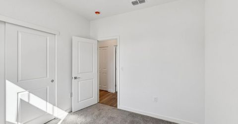 6441 Ventris Walk, Sacramento, CA 95823 Photo