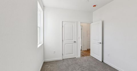 6441 Ventris Walk, Sacramento, CA 95823 Photo