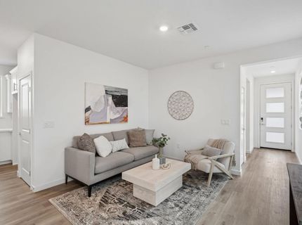 6441 Ventris Walk, Sacramento, CA 95823 Photo