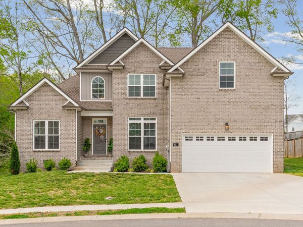 181 Sherlock Dr, Clarksville, TN 37043