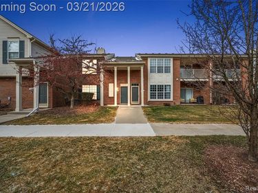 43935 Rushcliffe Drive, Sterling Heights, MI 48313