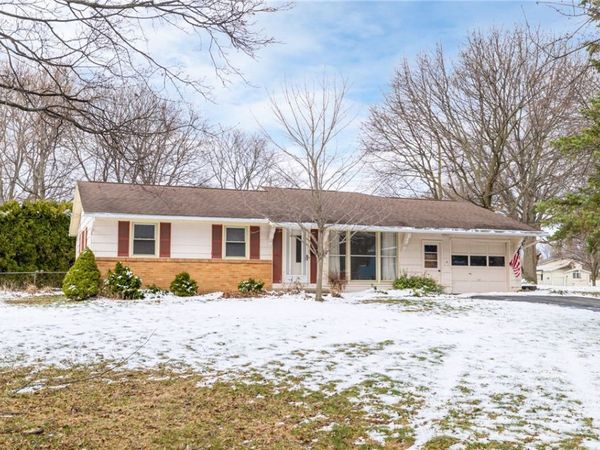 174 Shale Drive, Rochester, NY 14615