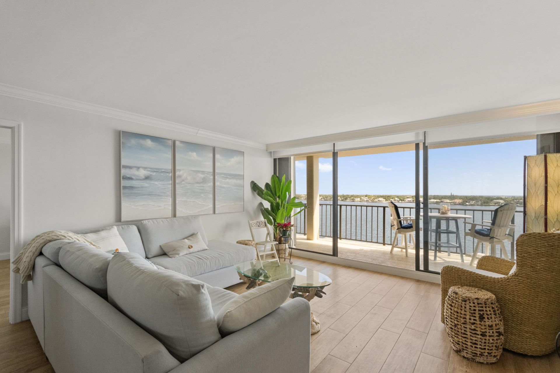 130 Lakeshore Drive, Unit 923, North Palm Beach, FL 33408 Photo