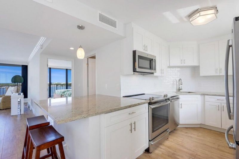 130 Lakeshore Drive, Unit 923, North Palm Beach, FL 33408 Photo