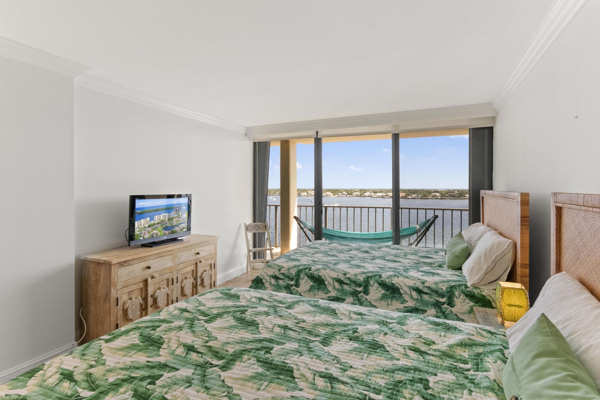 130 Lakeshore Drive, Unit 923, North Palm Beach, FL 33408 Photo