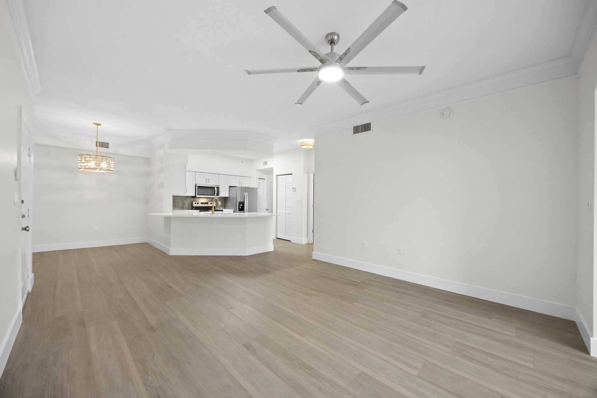 9845 Baywinds Drive, Unit 6203, West Palm Beach, FL 33411 Photo