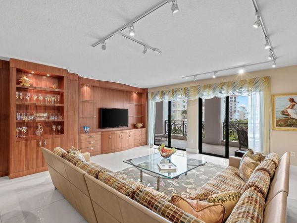 200 E Palmetto Park Road, Unit 607, Boca Raton, FL 33432