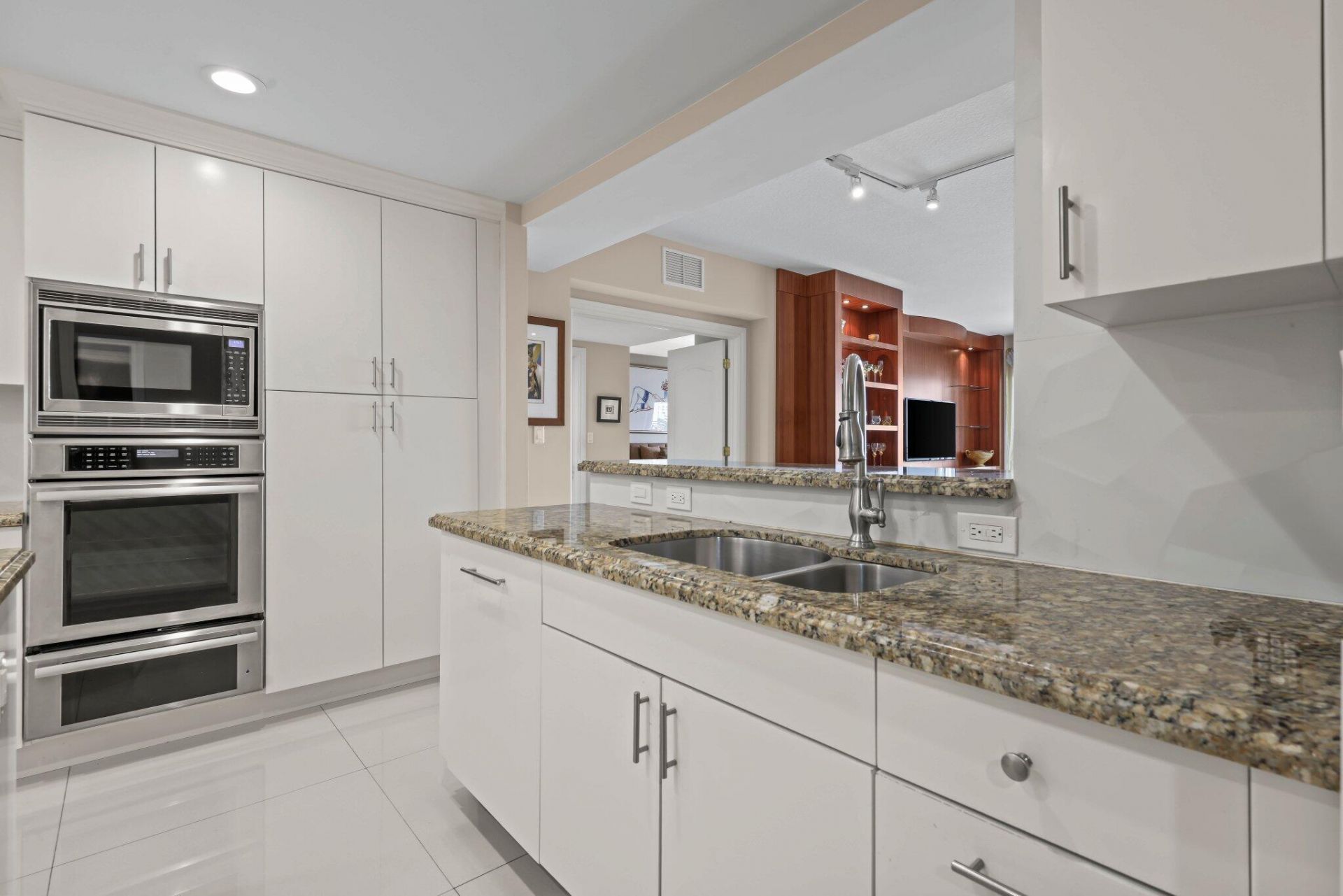 200 E Palmetto Park Road, Unit 607, Boca Raton, FL 33432 Photo