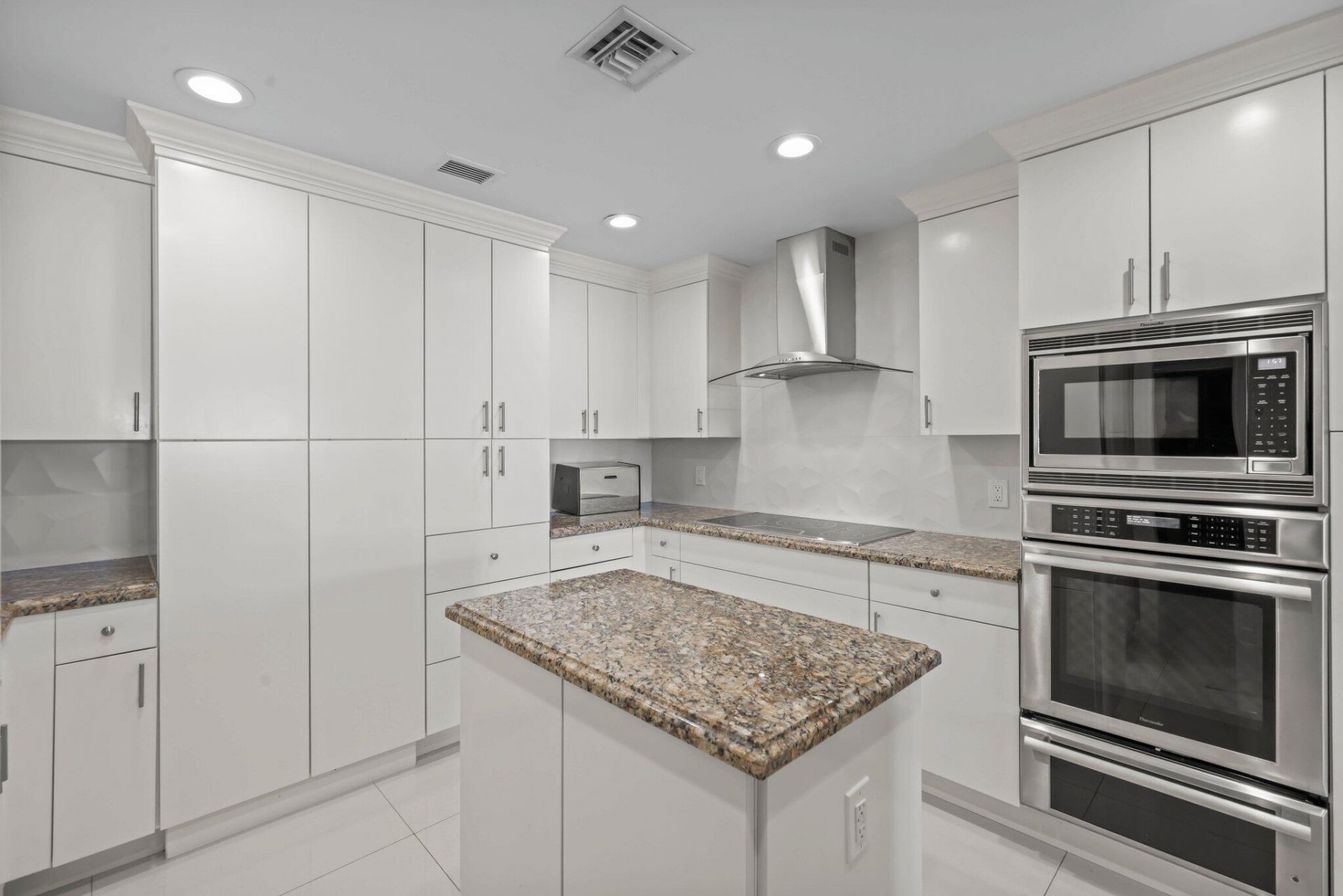 200 E Palmetto Park Road, Unit 607, Boca Raton, FL 33432 Photo