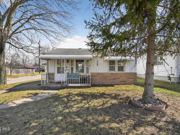 3560 Dixie Drive, Toledo, OH 43611