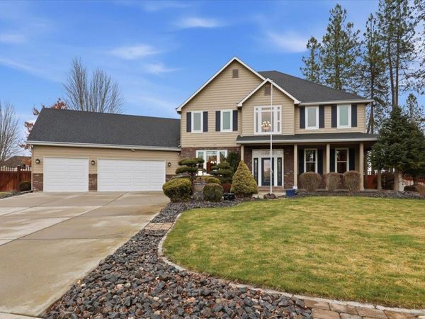 1023 E Golden Ct, Spokane, WA 99208