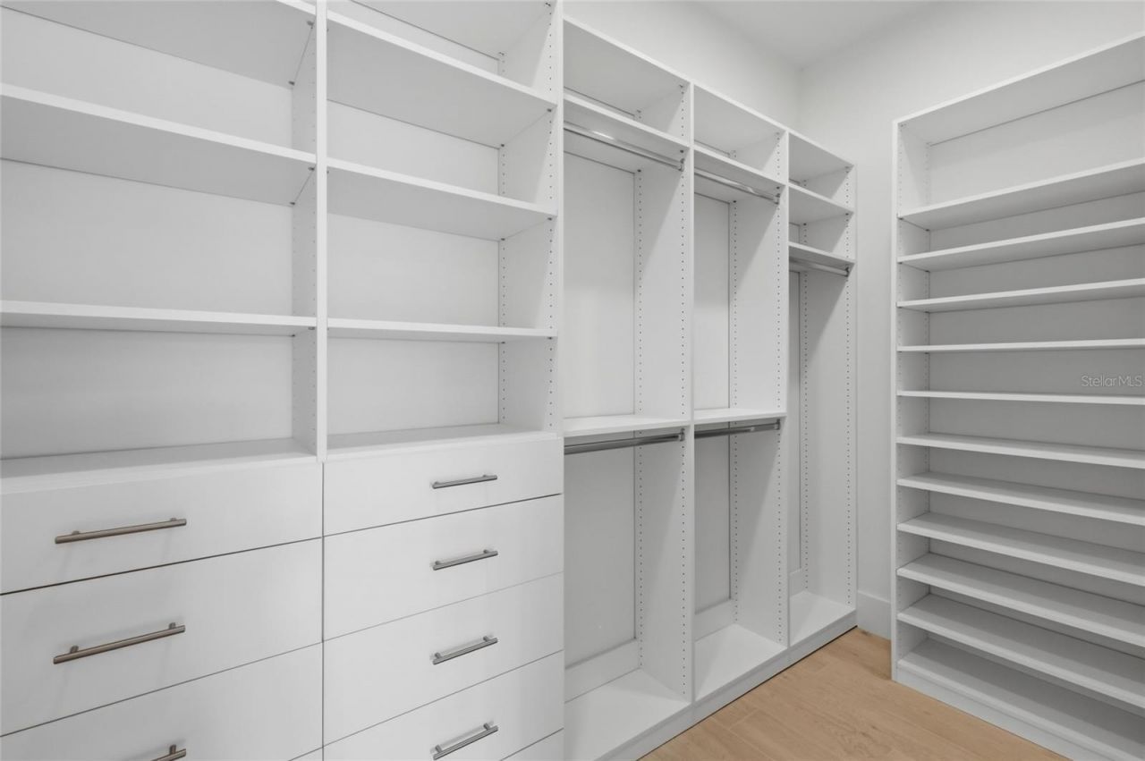 680 Key Royale Drive, Holmes Beach, FL 34217 Photo