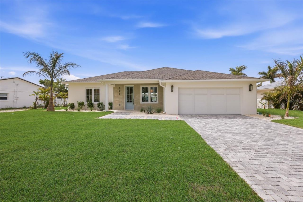 680 Key Royale Drive, Holmes Beach, FL 34217 Photo