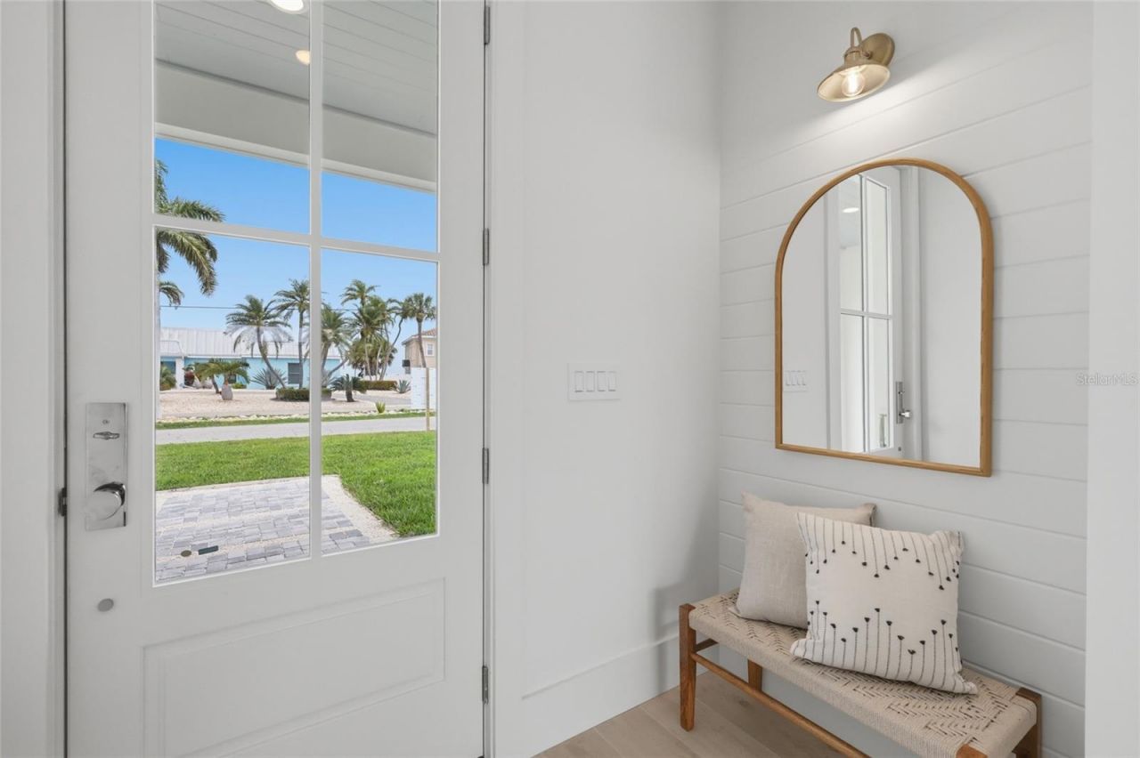 680 Key Royale Drive, Holmes Beach, FL 34217 Photo