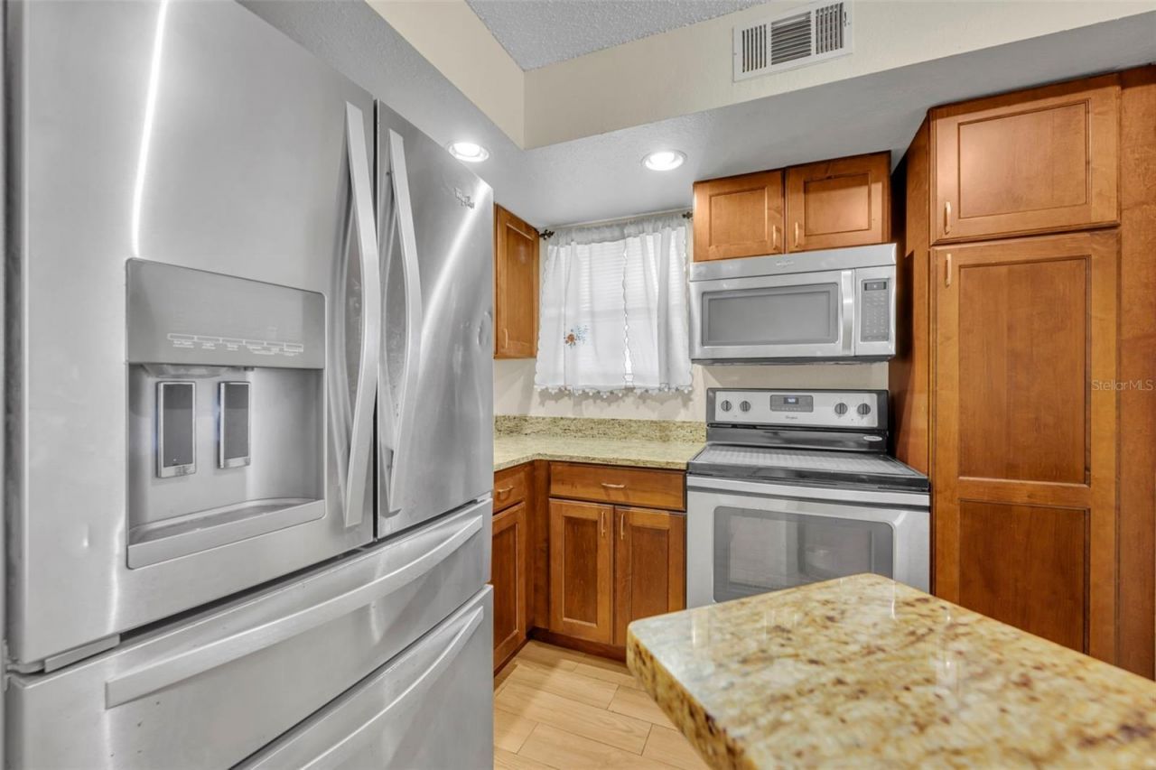 4512 Commander Drive , Unit 1712, Orlando, FL 32822 Photo