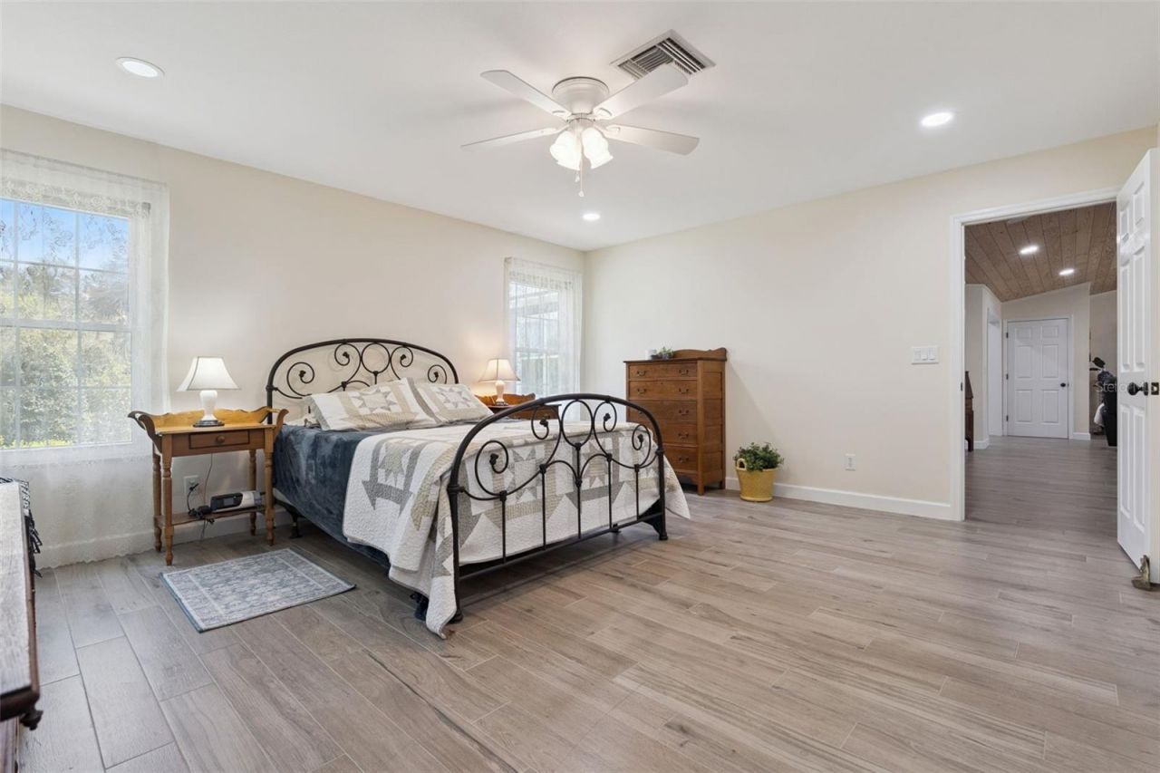 37008 Forestdel Drive, Eustis, FL 32736 Photo