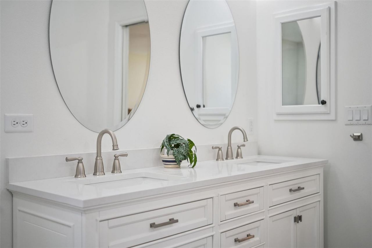 37008 Forestdel Drive, Eustis, FL 32736 Photo