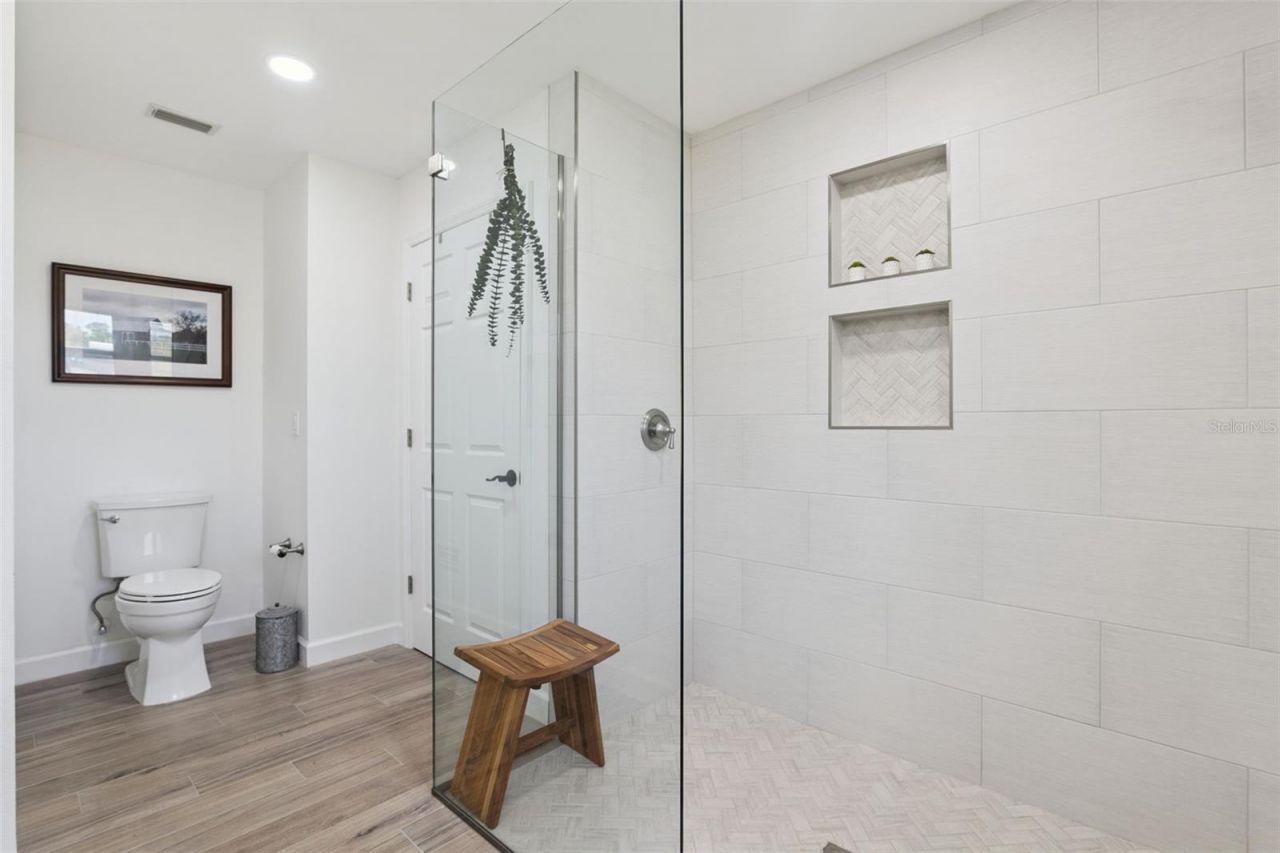 37008 Forestdel Drive, Eustis, FL 32736 Photo